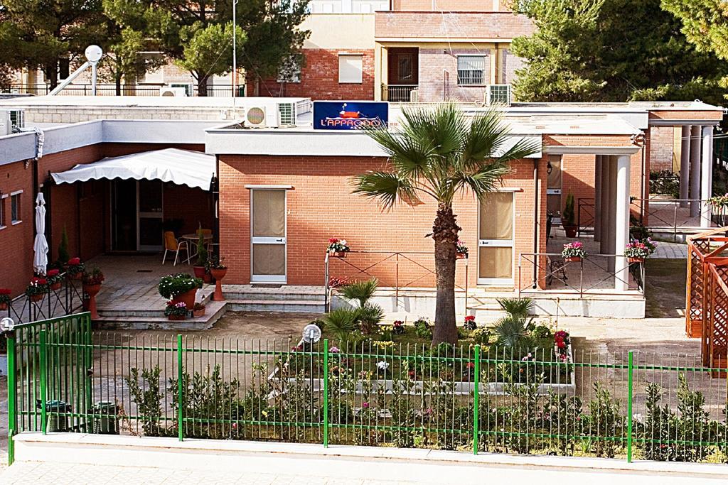 Albergo L'Approdo Lesina Exterior photo