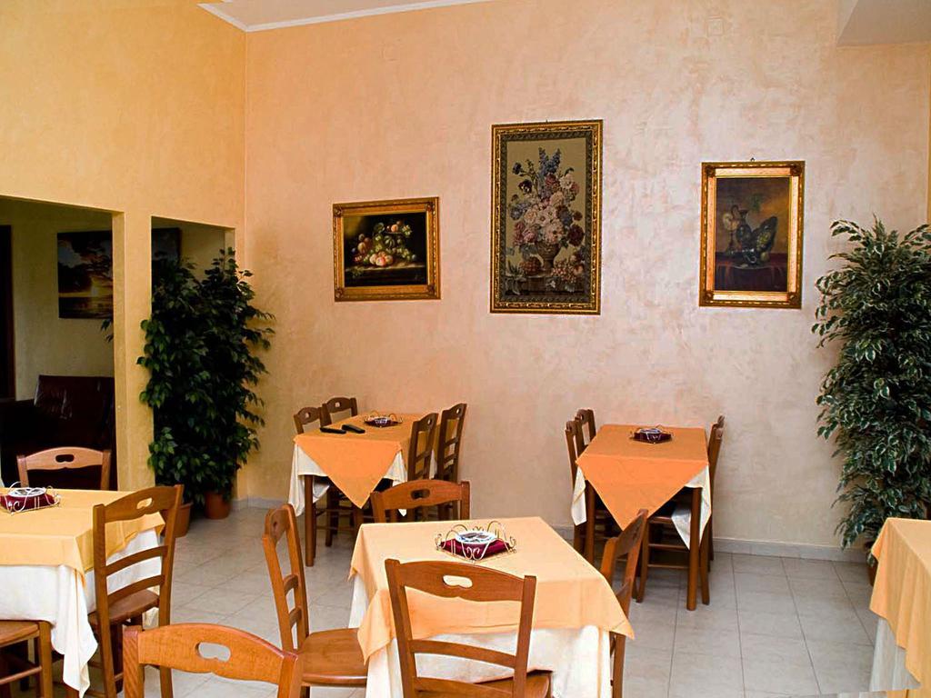 Albergo L'Approdo Lesina Exterior photo